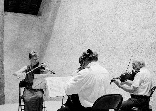 Talcy, Loir-et-Cher, France - 26 July 1998. The Dehler Quarter performing a program of Haydn and Mozart at the Chateu de Talcy.