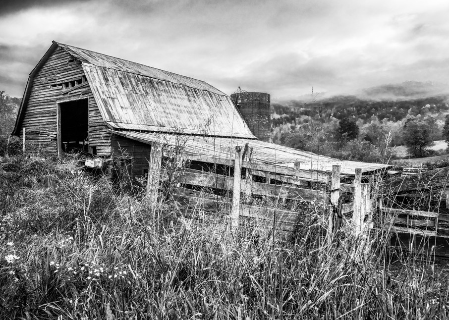 Old Smoky Mountains barn in black-and-white - North Carolina fine-art photography prints