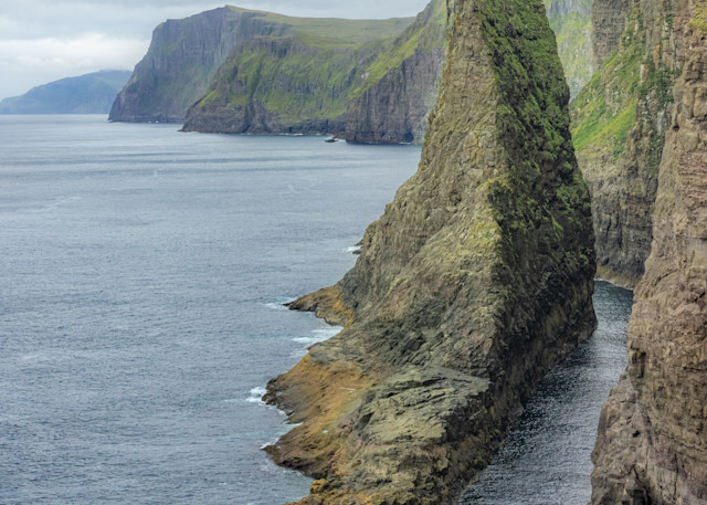Geituskorardrangur, Faroe Islands | Landscape Photography | Tim Truby  