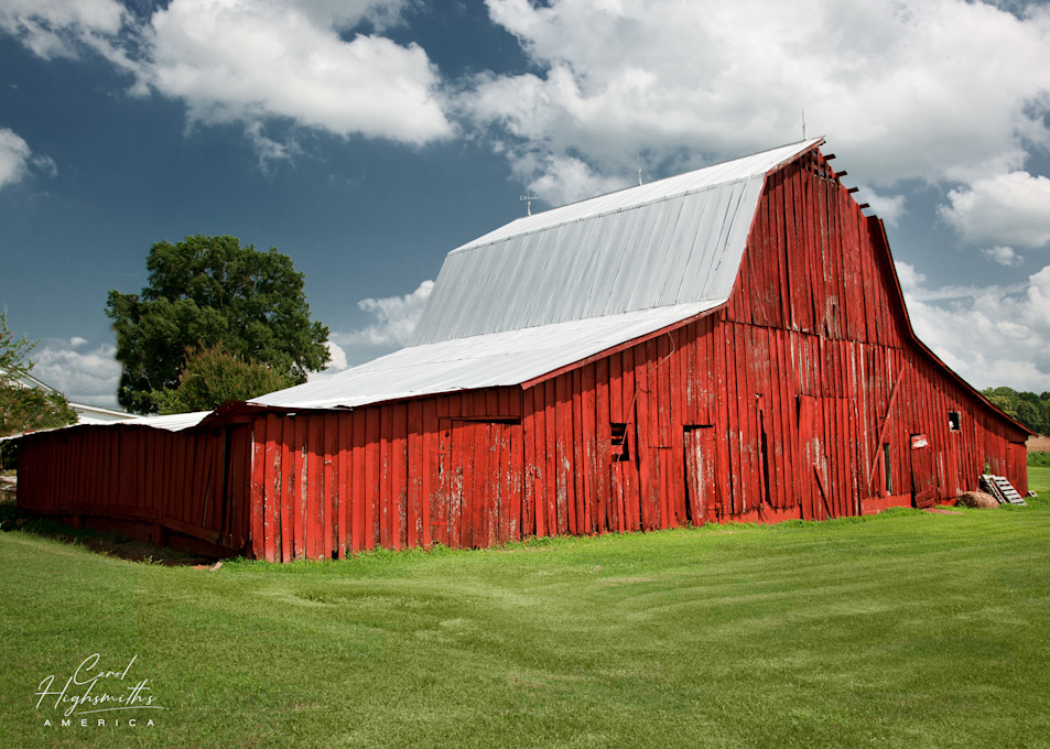 It looks as if this old, but well-maintained, barn in rural Alabama has been added onto from time to time.
