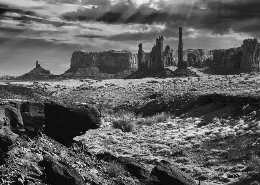 Monument Valley Totems1262 Photography Art | SilverTube Productions