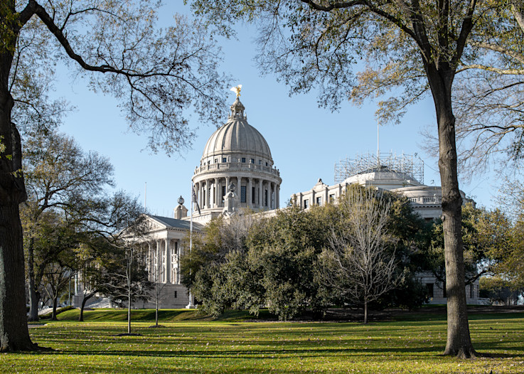 Photograph of Jackson, MS Capital building in winter.