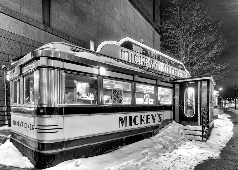 Mickey's Dining Car Black and White - St Paul images | William Drew