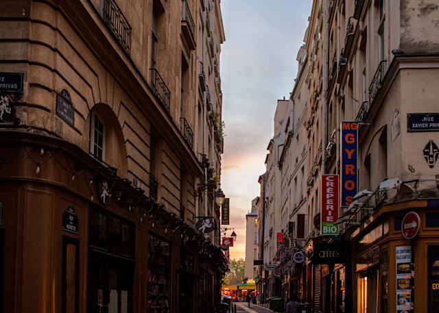 A quiet street in Paris' historic neighborhoods - Fine Art Photography Print