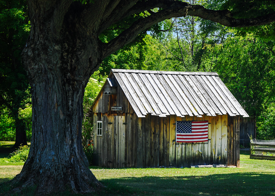 Patriotic Crook Farm Barn — Pennsylvania fine-art photography prints