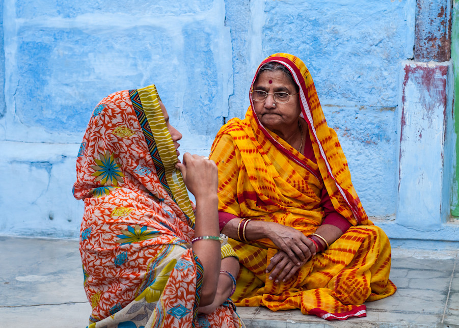 Women Chatting - Jodhpur, India