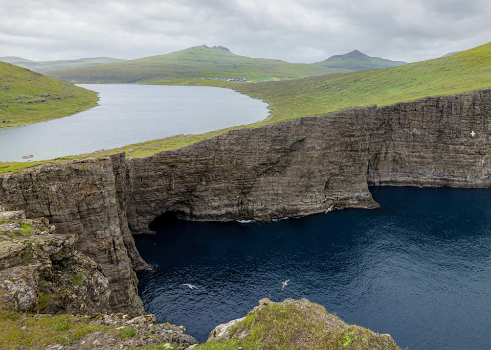 Leitisvatn Sorvagsvatn Cliffs, Faroe Islands | Landscape Photography | Tim Truby