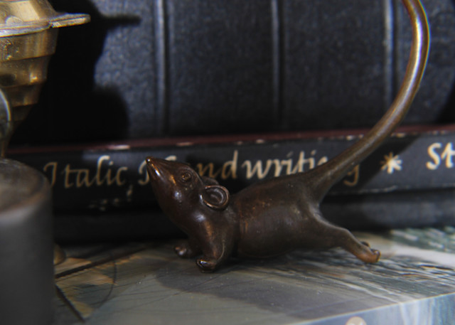 Nyssa   Bronze Mouse Art | Nyssa Desmond Art