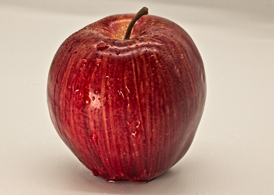 Wet Apple Photography Art | Fred Pais Photography