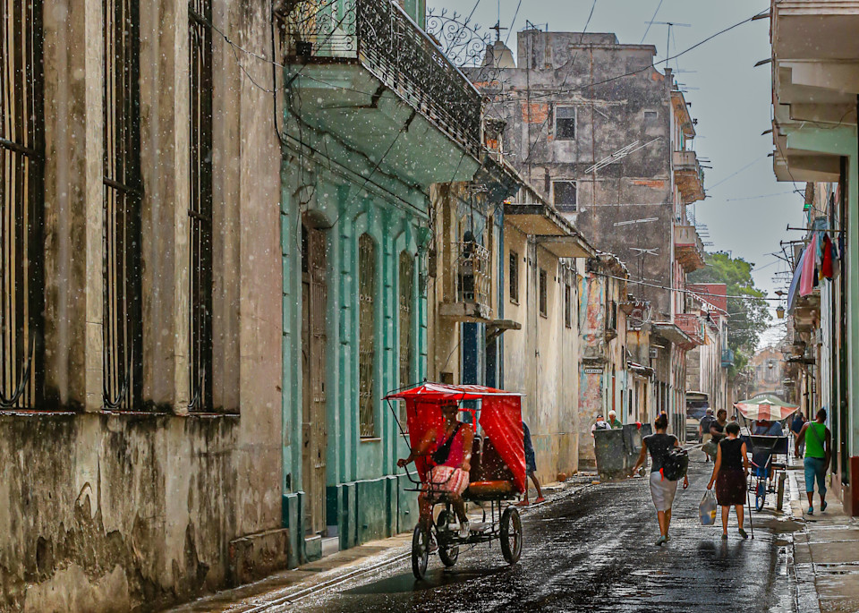 Havana Sunshower | Chris Tucker Photography