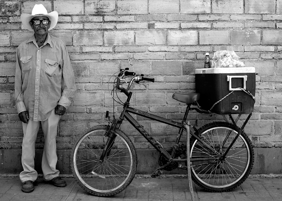 The  Lone  Vendor Photography Art | brianoreilly