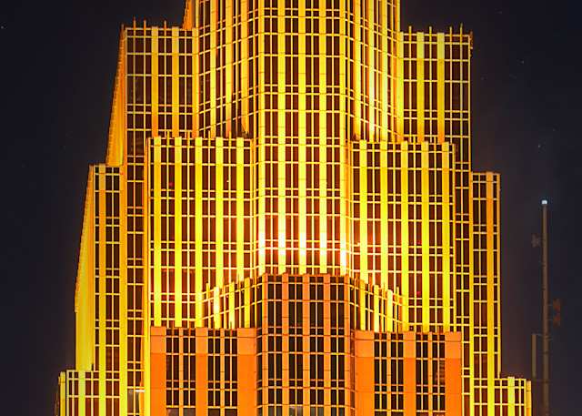 Wells Fargo Tower at Night - Pictures of Minneapolis | William Drew 