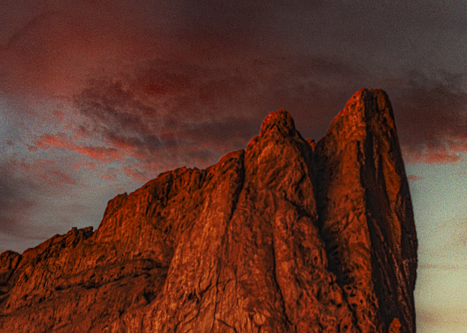 Moonset Gog Sunrise 01112025 Jhel4268 Photography Art | James H Egbert's Silver Branch Studios