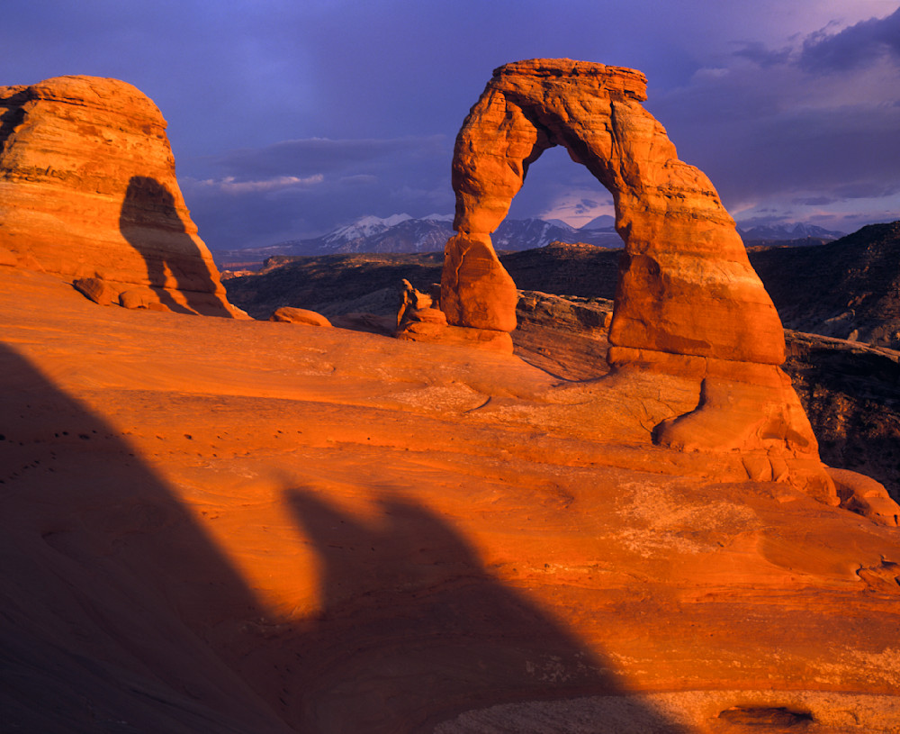 Sunset light on Delicate Arch