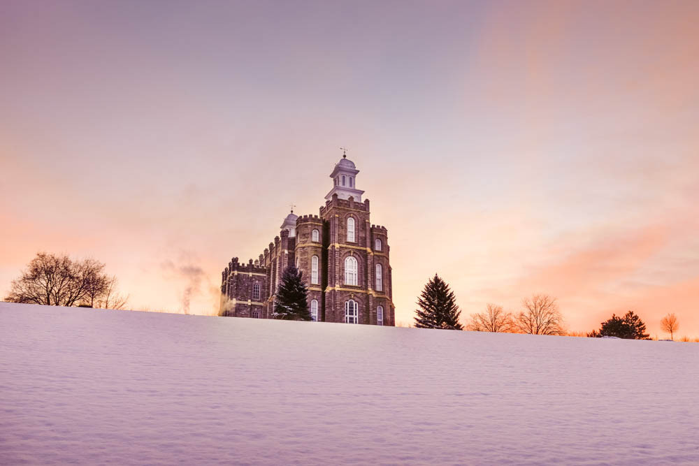 Logan Temple - Sunrise in the Snow