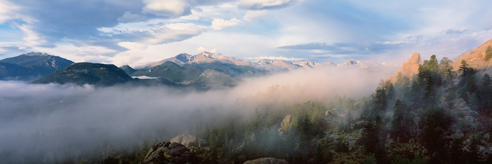 Majestic peaks above Estes Park in Colorado's Rocky Mountains 