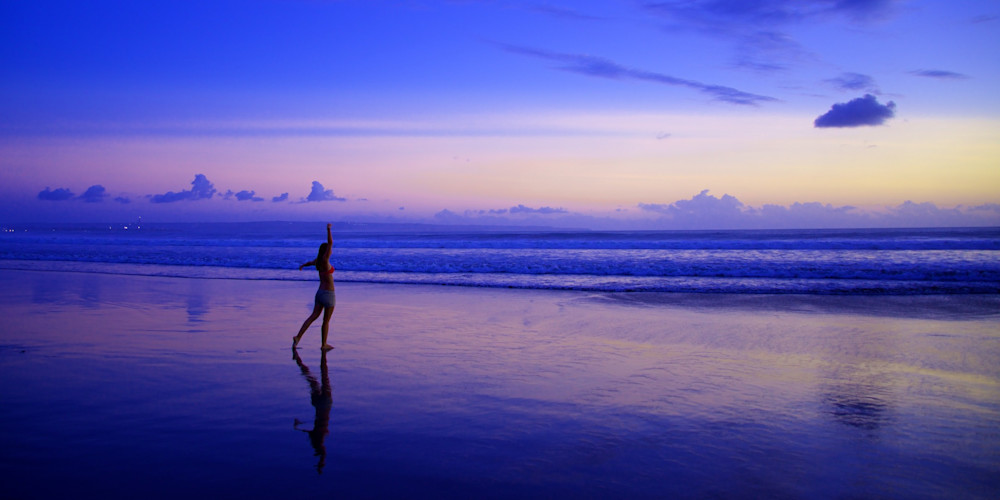 Strike A Pose - Double Six Beach Seminyak Bali Indonesia | Sunset Strike A Pose - Double Six Beach Seminyak Bali Indonesia | Sunset