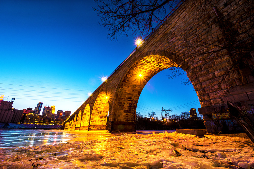 Stone Arch Bridge, Minneapolis, Minnesota Photo by Marc Ye