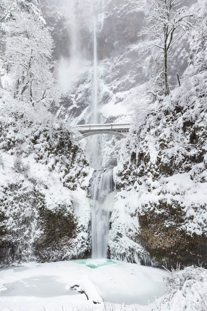 Multnomah Falls Winter Snows