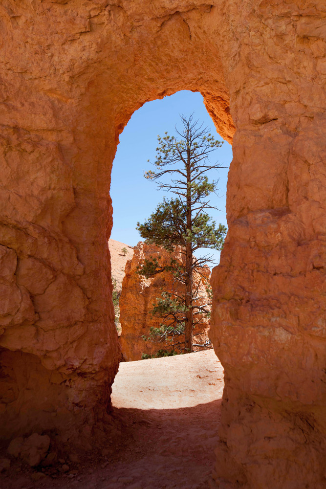 Through the Keyhole, Bryce Canyon, window