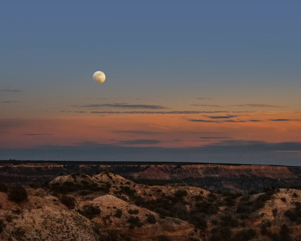 Palo Duro Moon Rising in Texas