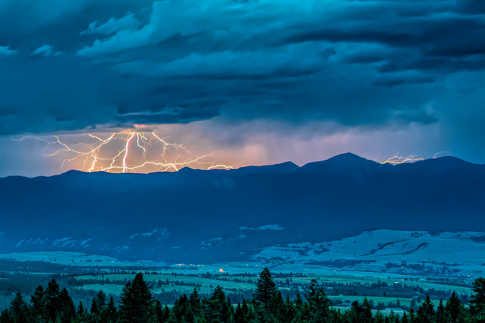 Tobacco Valley Lightning