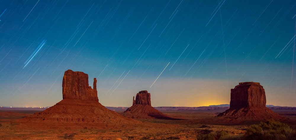 Monument Valley Star Trails