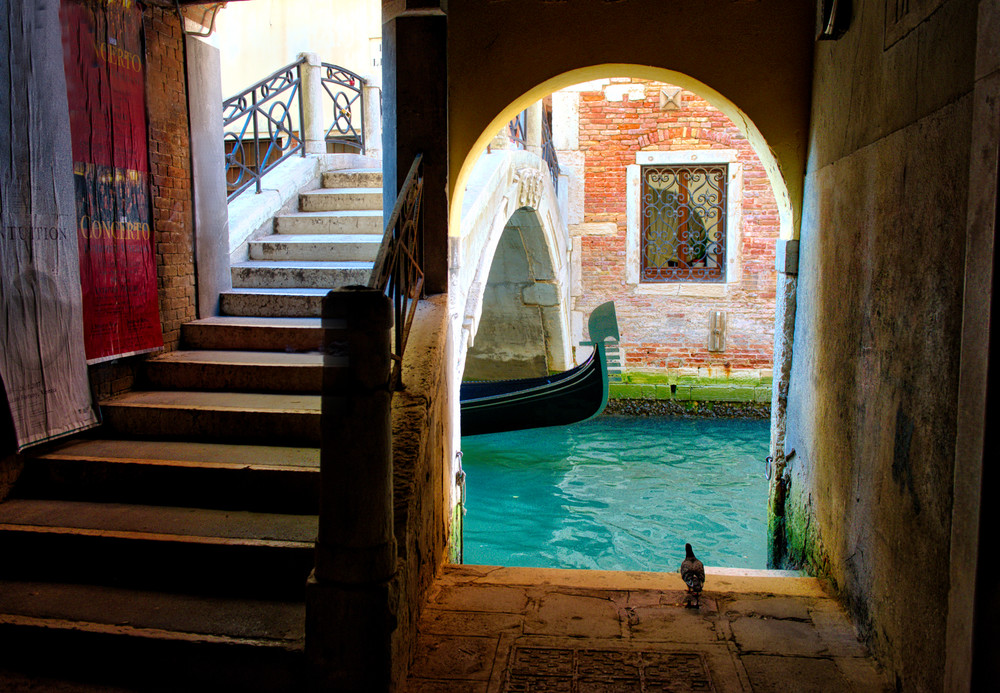 The Hidden Waterways Of Venice Photography Art | zoeimagery.XYZ