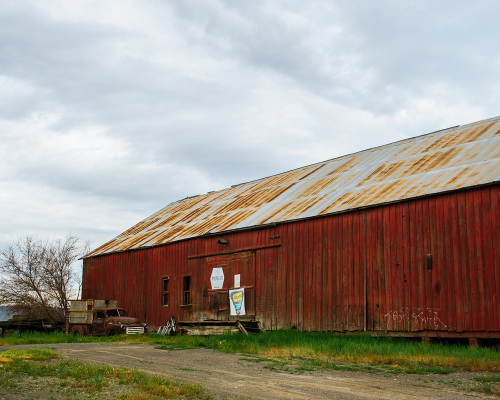 Old Warehouse, Mabton, Washington, 2011