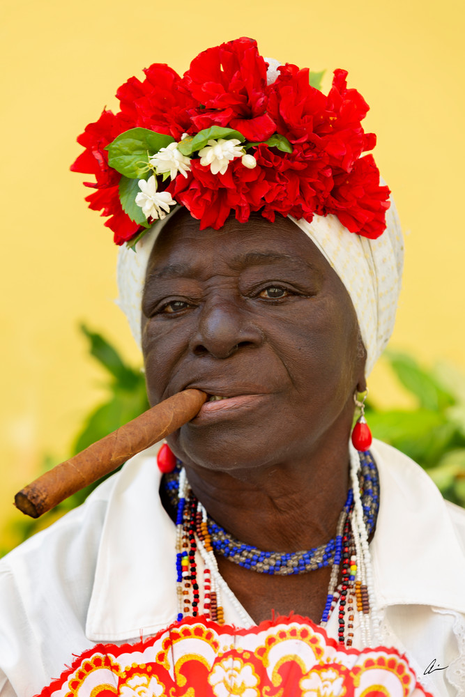 Cuba, cigars, woman, cohiba