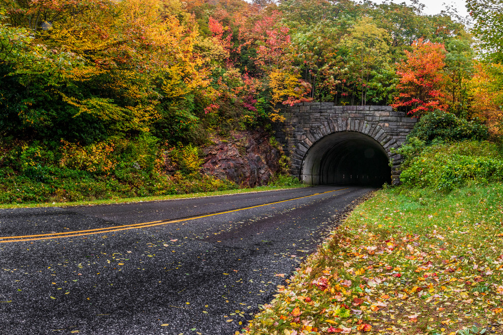 Little Pisgah Ridge Tunnel Art | Red Rock Photography