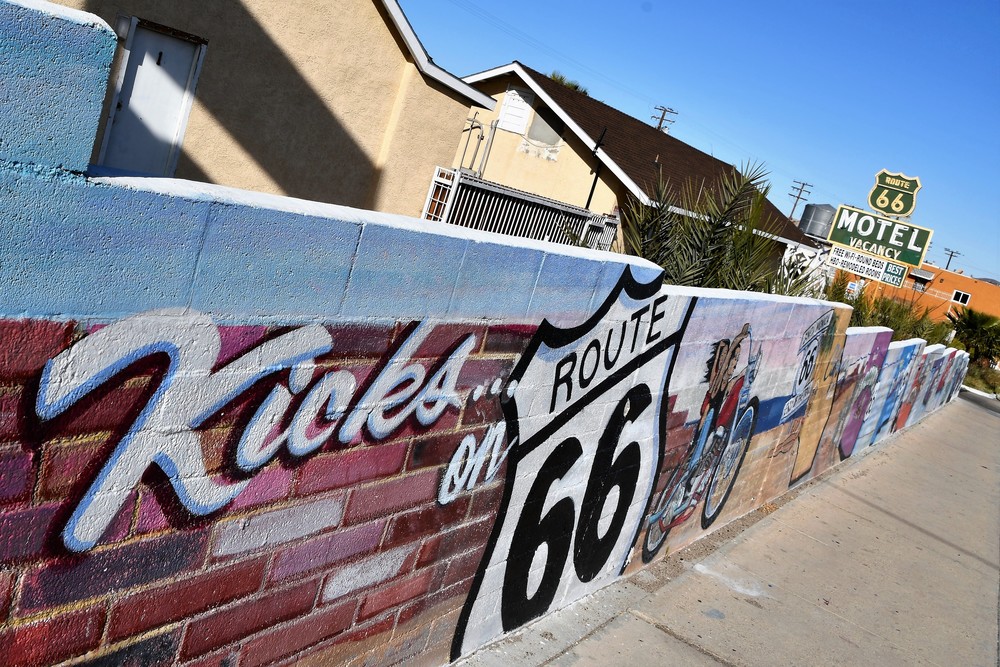 Mural 66 Motel Kicks On 66 Barstow Ca Rt 66 Photography Art | California to Chicago 