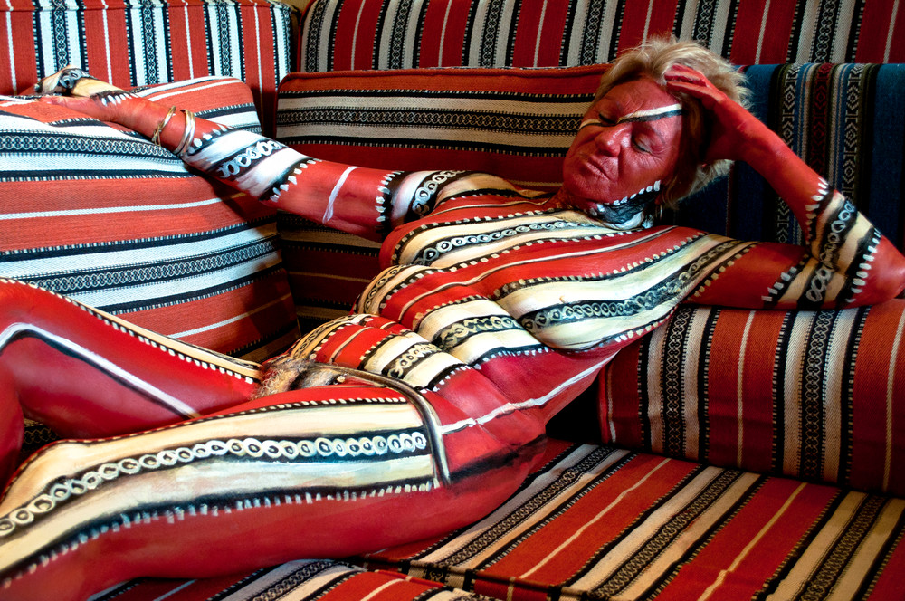 Bodypaintography: 'arabian Cushions' 2012, Uae Art | BODYPAINTOGRAPHY