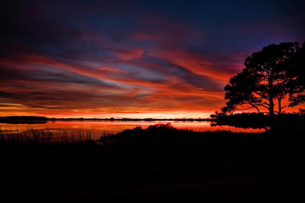Western Lake sunset silhouette 