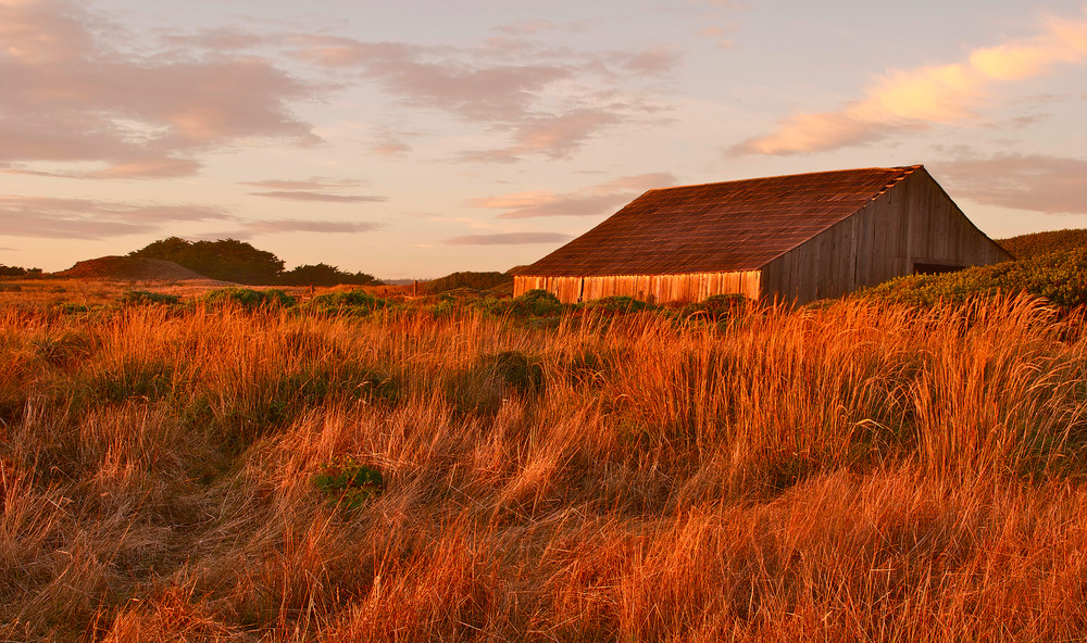 Landscape Photo Prints: Barn in Grass Field/Jim Grossman Photos.