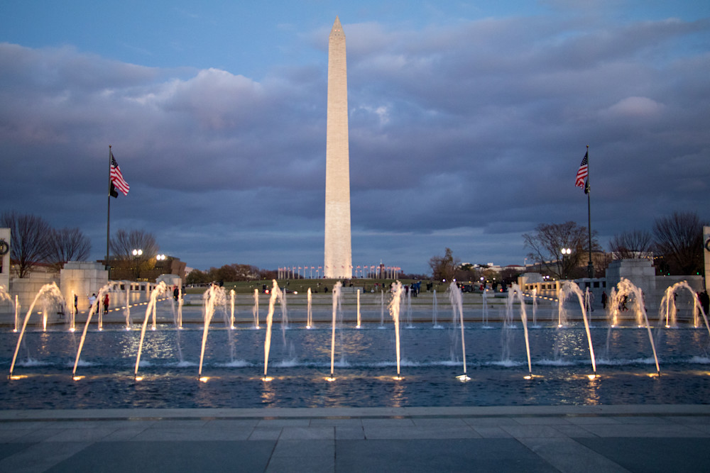 Washington Monument and WWII Memorial at Night