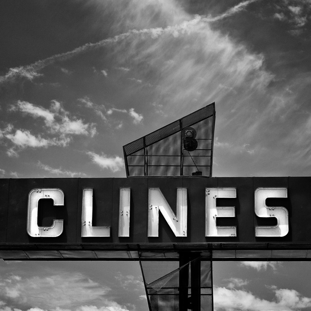 Clines Corners sign