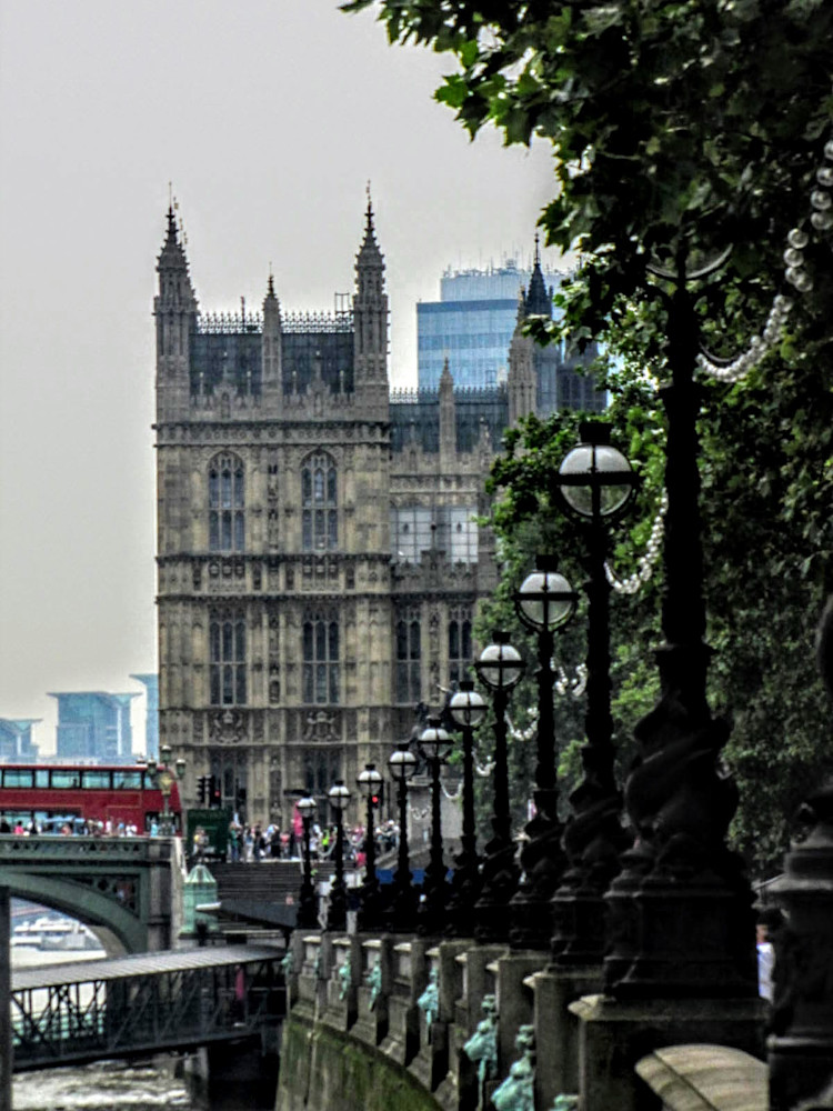 Thames Riverbank, London, #1 Photography Art | Photoissimo - Fine Art Photography