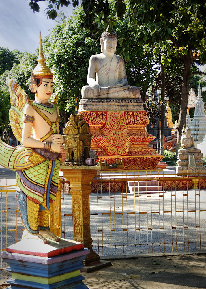 Buddha and Kinnara