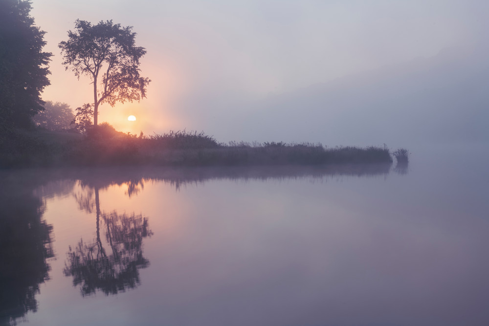 Sunrise Finds Hidden Valley Lake