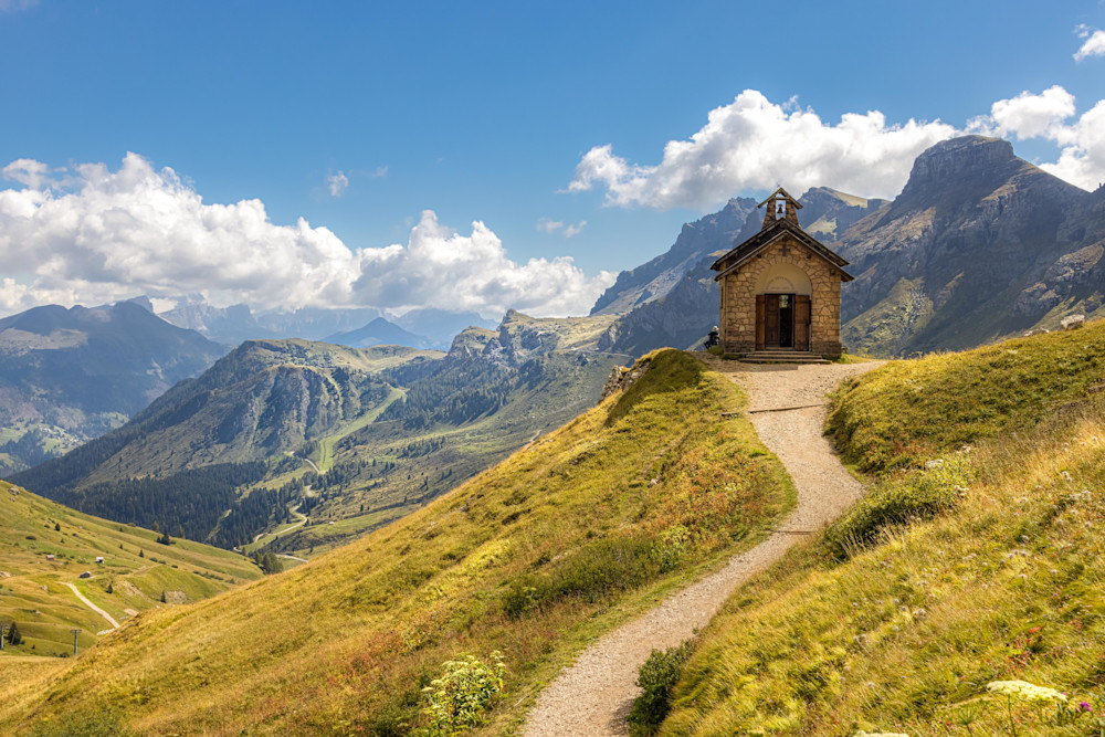Chapel at Passo Pordoi | Landscape Photography | Tim Truby