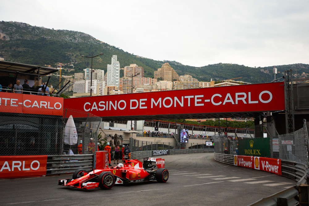 Ferrari At La Rascasse, Monaco Gp Photography Art | Russel Wong Photo Art
