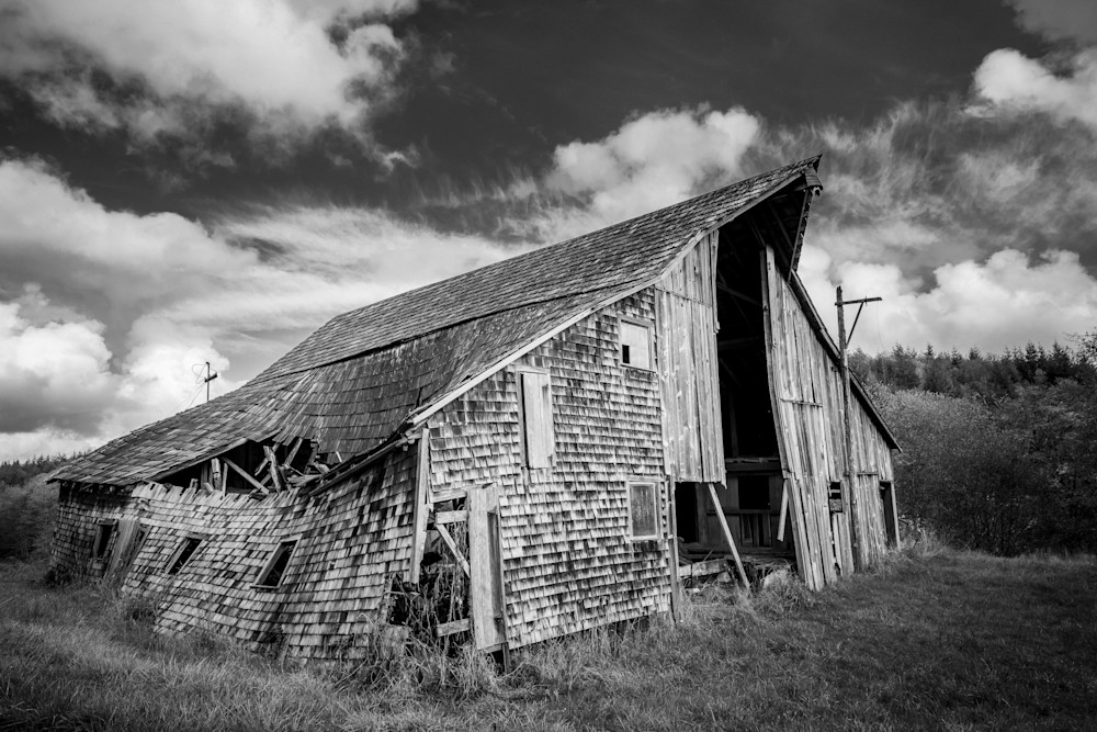 Old Barn, Willapa, Washington, 2021
