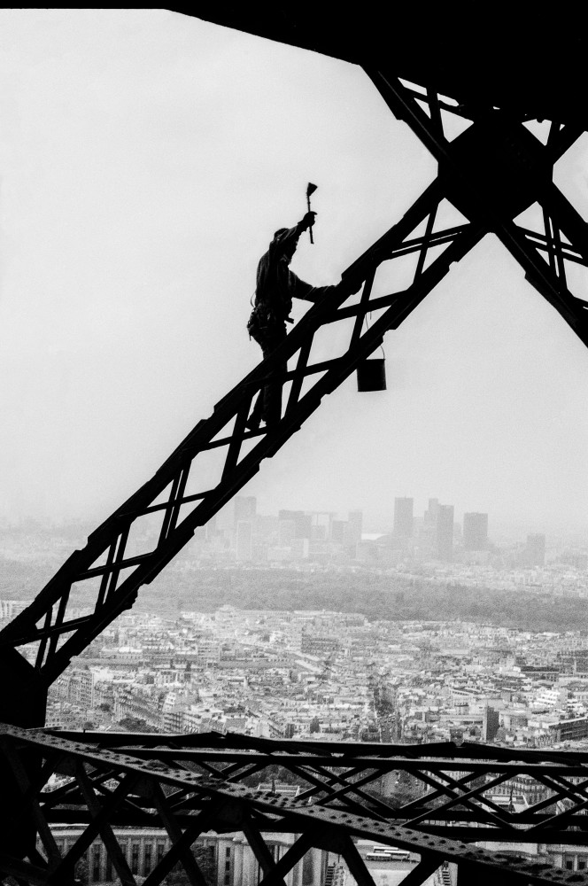 La Défense In The Background Photography Art | Vicky Ceelen