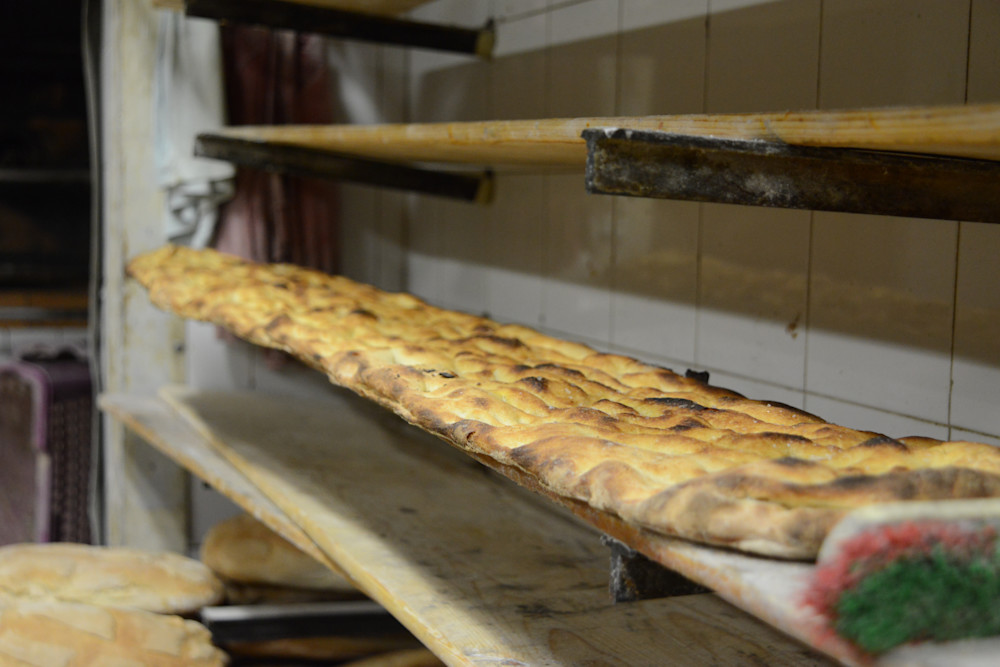Long Pizza Crust In Pizzeria In Rome Photography Art | Bryce Quayle Fine Art Photography