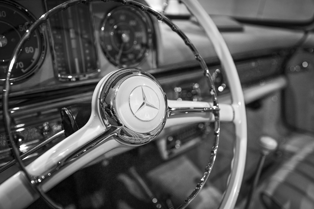 Mercedes Dash, #4