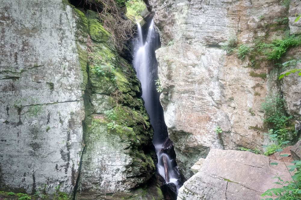 Raven Cliff Falls