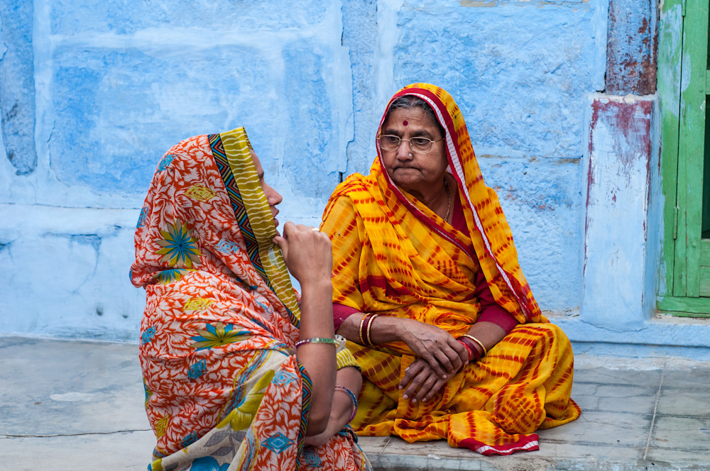 Women Chatting - Jodhpur, India