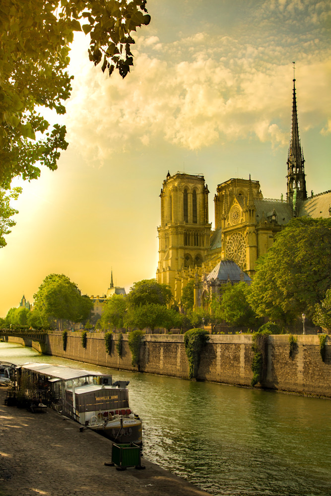Notre Dame Sunset| Landscape Photography | Tim Truby