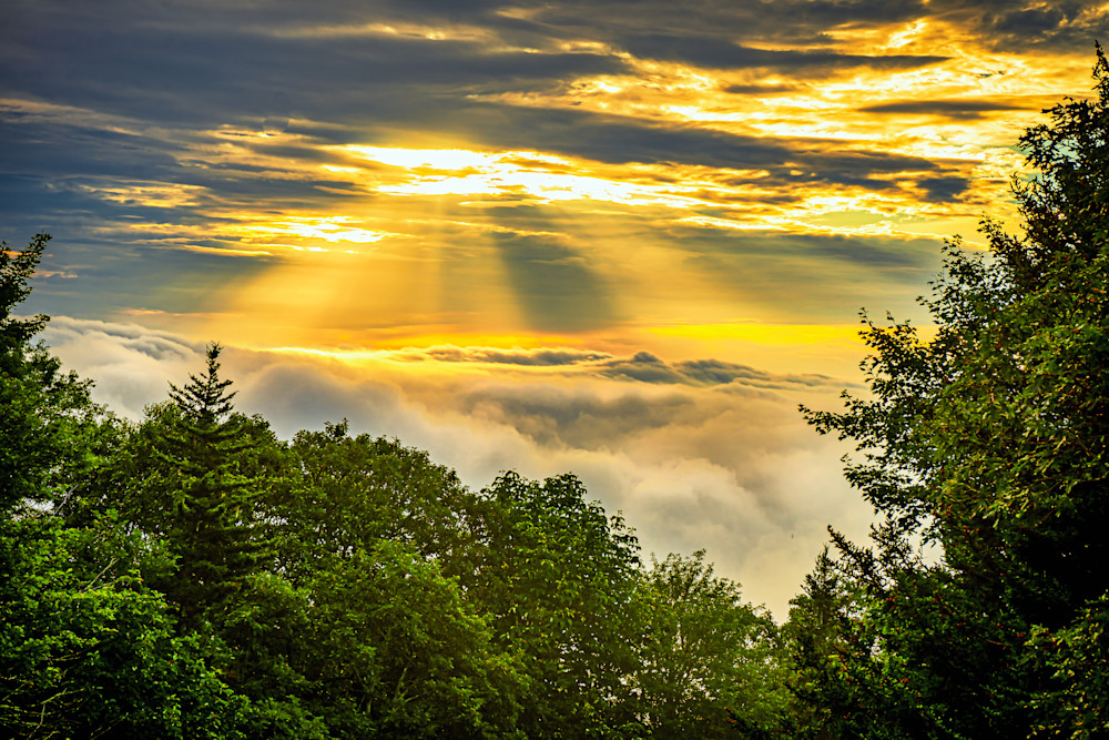 Suns Rays Above Clouds Photography Art | Lift Your Eyes Photography